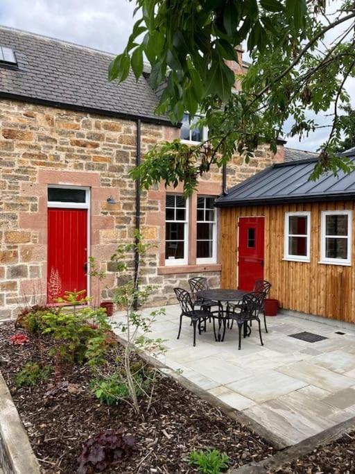 Signalman'S Cottage In Clachnaharry South Kessock エクステリア 写真